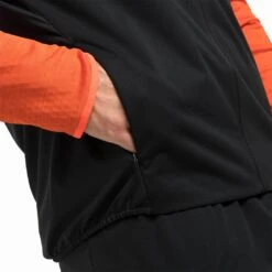 Odlo Zeroweight Warm Vest Homme Noir -Sportswear Magasin main 313652 15000 Model Detail Crop 1 c177