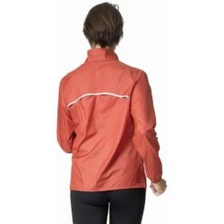 Odlo Veste Zeroweight Femme Rouge -Sportswear Magasin main 313711 30837 Model Back Crop 1 e182