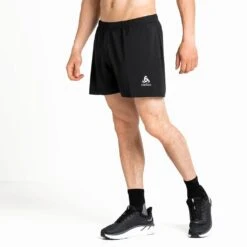 Odlo Zeroweight 5 Inches Shorts Homme Noir -Sportswear Magasin main 322872 15000 Model Front Crop 1 546f