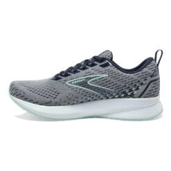 Brooks Running Levitate 5 Femme Gris Clair -Sportswear Magasin main 345683 225513 3 4486
