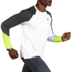 Brooks Running Run Visible Long Sleeve Homme Blanc -Sportswear Magasin main 5 26062 95 BROOKS RUN VISIBLE LONG SLEEVE Maillot running brooks 1cd1