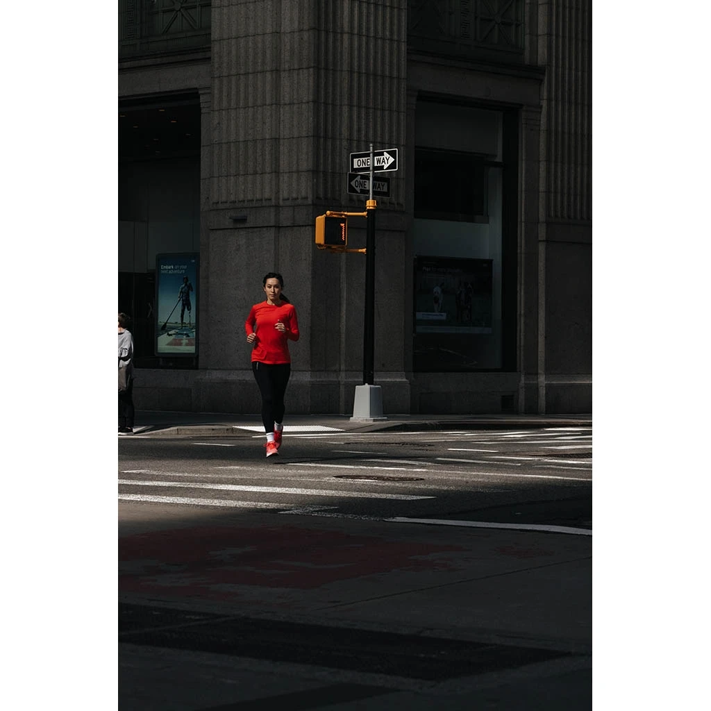 Salomon Sense Long Sleeve Tee Femme Rouge 11 Salomon Sense Long Sleeve Tee Femme Rouge – Image 9