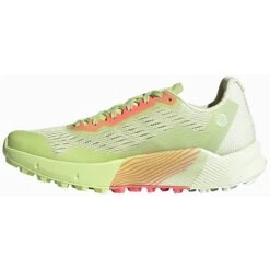 Adidas Terrex Agravic Flow 2 Femme Jaune Fluo 7 Adidas Terrex Agravic Flow 2 Femme Jaune Fluo -Sportswear Magasin main H03191 photo side medial center transparent 2000x2000 8553