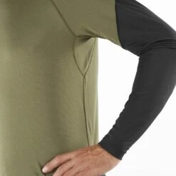 Salomon Cross Run Homme -Sportswear Magasin main LC2033700 4 MOD crossrunlstee grapeleafdeepblack matierebras m 1262